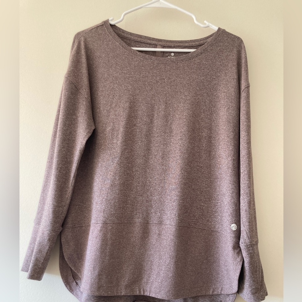 APANA Long Sleeve Casual Crewneck In Heather Mushroom color, size S.